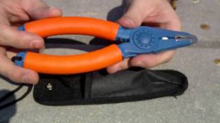 Floating Fishing Pliers from FloatingPlierscom  Review [upl. by Ihcekn]