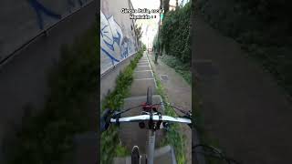 Escala montaldo Génova Italia bikelife UrbanRacing [upl. by Hsizan577]