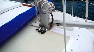 Rigging the Catalina 22 Boom as a Gin Pole for Mast Stepping [upl. by Simmons]