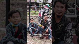 AYAH IBU Suatu Saat Nanti Kan Kugantikan Tugasmu Ayah  Dipopulerkan KARNAMEREKA Cover Video Clip [upl. by Akima]