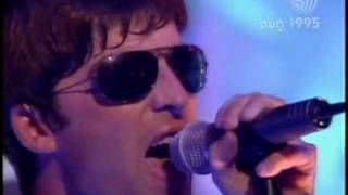 Oasis  Roll With It Live on Top Of The Pops 17th August 1995 [upl. by Gelb]