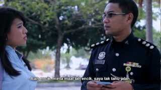 quotTraFFic CINTAquot  Ezzely amp Mas PreWedding Shortfilm [upl. by Dat]