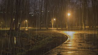 Schlafen Sie sofort mit Regen amp Gewittergeräusche die den Park nachts bedecken  Naturgeräusche [upl. by Graves447]