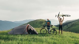 1000 km Cruzando los Pirineos en Bici  Parte 2 [upl. by Boonie]