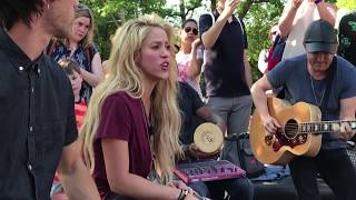 Shakira  Chantaje Live in Washington Square Park  En Vivo en Washington Square Park [upl. by Leahcimnhoj]