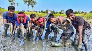 কল্যাণ দের মাঠের পুকুর ছিচে প্রচুর জিওল মাছ ধরলামSundarbanNaturalVlogkp1ww [upl. by Ellehciram]