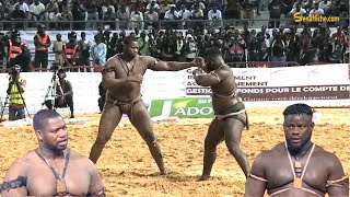 Intégralité combat Tapha Tine vs Eumeu Sène  Bagarre intense et lutte pure [upl. by Atsirtal]