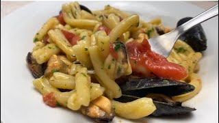 Pasta patate e COZZE E te la godi 🔥 [upl. by Atteiluj]