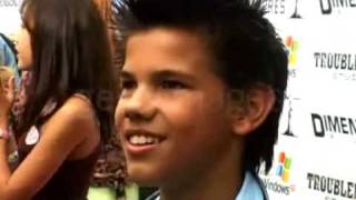 Taylor Lautner June 4th 2005 Sharkboy amp Lavagirl Premiere [upl. by Nollid]