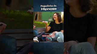 HIPNOTIZANDO PESSOAS NA RUA pegadinha humor comedia [upl. by Lyris598]