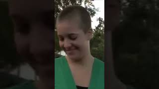 Beste haircuts  Sarah get a buzzcut [upl. by Eppes]