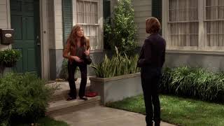 MOM  GUEST STARS  WENDIE MALICK  S04E15 [upl. by Balling]