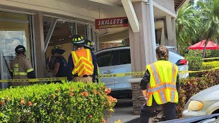 Vehicle crashes into Port Charlotte restaurant [upl. by Diamond]