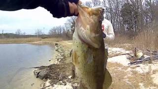 Spring time Bass Fishing  New PB for 2017  Long Island NY [upl. by Ydoc339]