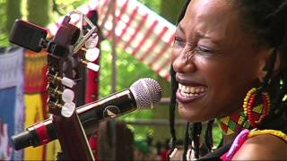 Fatoumata Diawara  G  LIVE at Afrikafestival Hertme 2010 [upl. by Anahoj]