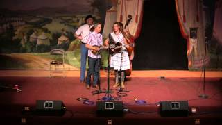 09 Foghorn Stringband 20140118 Pretty Little Miss Out In The Garden [upl. by Laureen]