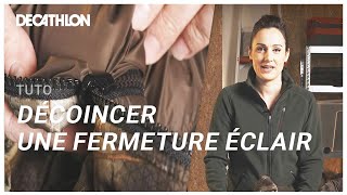 TUTO  Comment décoincer la fermeture éclair dune veste  ⛰️ I Decathlon [upl. by Einad304]