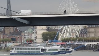 Hotelschiff Avalon Felicity in Düsseldorf [upl. by Jarrow]