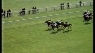 1976 1000 Guineas Stakes [upl. by Treboh461]