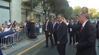 Erdoğan Azerbaycanda makam arabasından indi ve sokaklarda yürüdü [upl. by Lledroc]