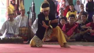 Johan Solo Silat Seni Negeri Sembilan 2013 [upl. by Haase]