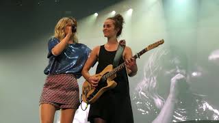 Concert Louane Paris Juin 2018  Toute la musique que jaime [upl. by Dyol710]