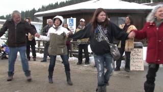 splatsinenderbyidle no moreflash mob friendship dance [upl. by Eecyal914]