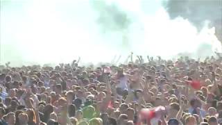 England fans in Hyde Park celebrate Kieran Trippiers semifinal goal v Croatia [upl. by Attenaej]