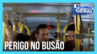 Assaltos em ônibus de São Paulo deixam passageiros apavorados [upl. by Edbert]