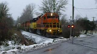 PW 2314 freight train crossing at Roberts Oregon 122608 [upl. by Cortie]