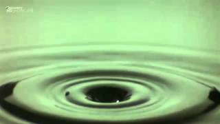 Goutte deau en slow motion [upl. by Eileek]