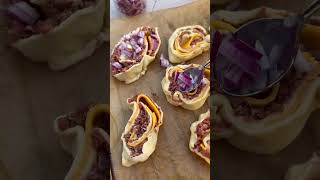 BurgerRolls aus Pizzateig 😋🍔🍕burger pizza ➡️mit leckerem Dip Die müsst ihr probieren 😍 Chefkoch [upl. by Darell]