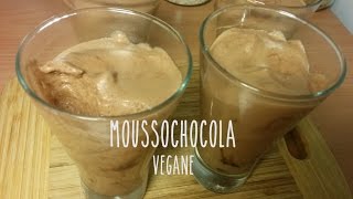 Mousse au chocolat à laquafaba  Recette végane et zero déchet [upl. by Abbi]