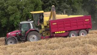 Harvest 2017 New Holland Clayson 8060 Combine Harvester [upl. by March614]