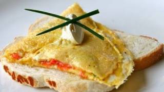 Omelet met zalm [upl. by Saltsman]