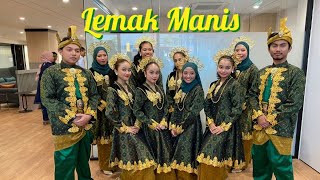 Tarian Lagu Lemak Manis  Sambutan Aidilfitri Kumpulan UMW  16 Mei 2023 [upl. by Maria687]