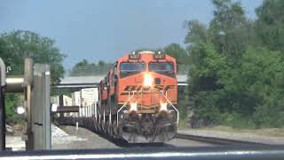 bnsf z flying thru la plata at 70 mph [upl. by Thelma]