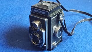 1952 Zeiss Ikon Ikoflex IIa Camera Stiff Focus Knob Reapplying Leatherette [upl. by Alig]