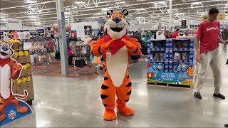 I met TONY THE TIGER [upl. by Ursuline]