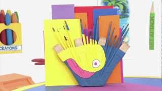 Art attack  Recyclage de Vieux Pinceaux  Sur Disney Junior [upl. by Bamberger]