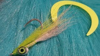 Tying a Wiggle Tail Clouser [upl. by Nyladgam]