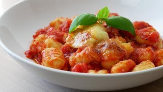 Gnocchi mit Tomatensauce Rezept  Oven Baked Gnocchi with Tomato Sauce  ENG SUBS [upl. by Harli]