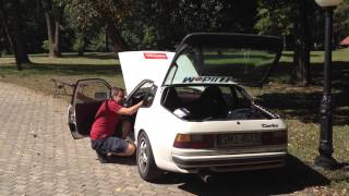 Rear hatch tailgate opening in Porsche 944 [upl. by Alletneuq]