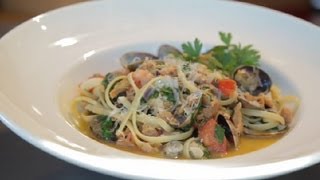 Linguini amp Clam Sauce With Olive Oil  Recipes From the Northwest [upl. by Aldin]