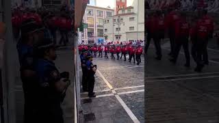 Un bar de Pamplona pone la Marcha Imperial de Star Wars a la Policía Foral antes del encierro [upl. by Vally9]