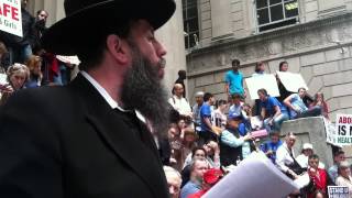 Rabbi Yehuda Levin at quotStand Up for Religious Freedomquot Rally on Wall St [upl. by Utimer]