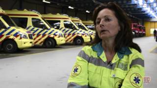 Ambulancechauffeur  Hoe word je ambulancechauffeur [upl. by Burdett]