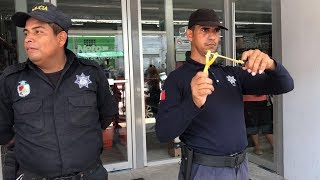 Policías de Alvarado ahora usan resorteras para combatir delincuencia [upl. by Wurster]